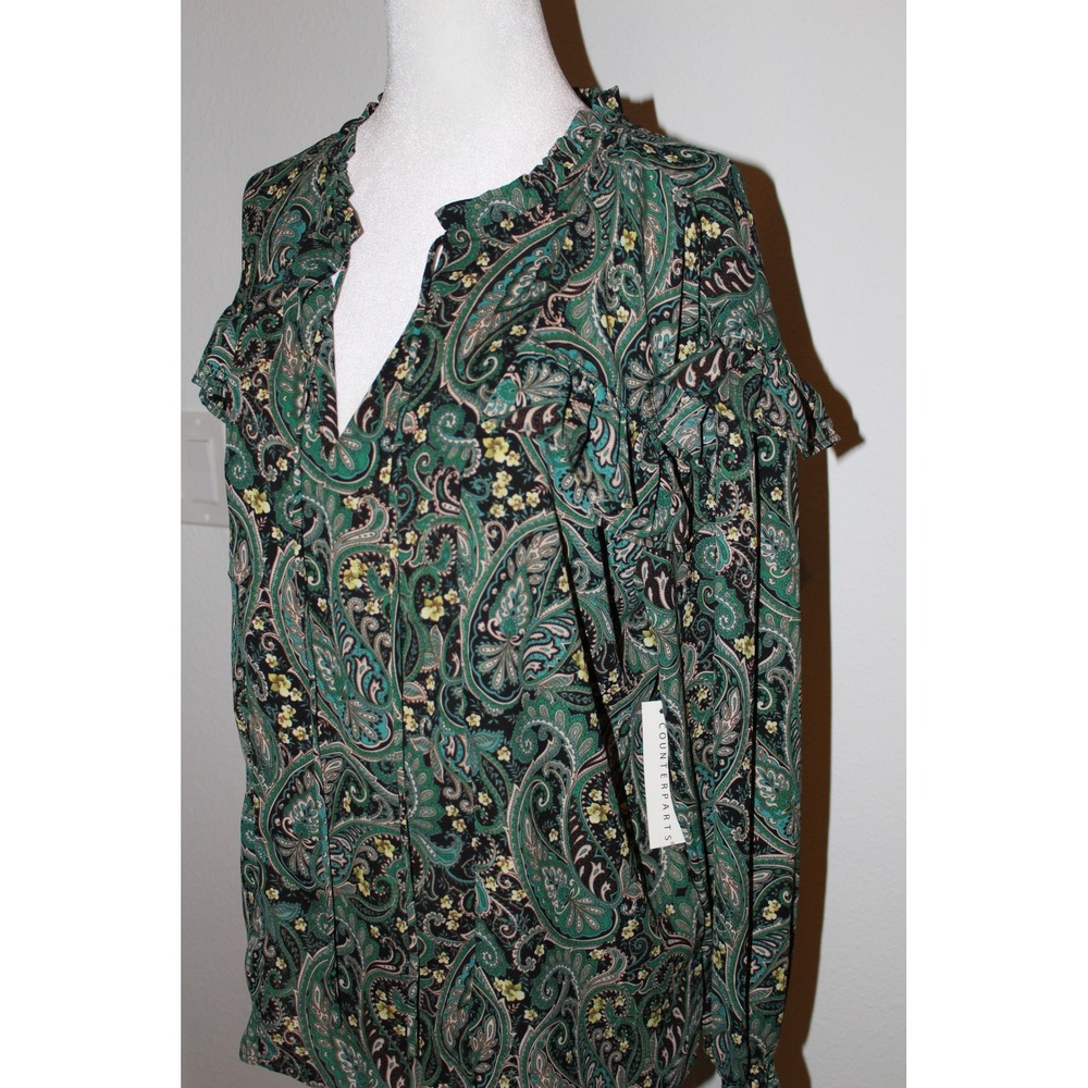 Counterparts Women's Green Paisley Ruffle Split Neck Blouse M NWT - Picture 2 of 9